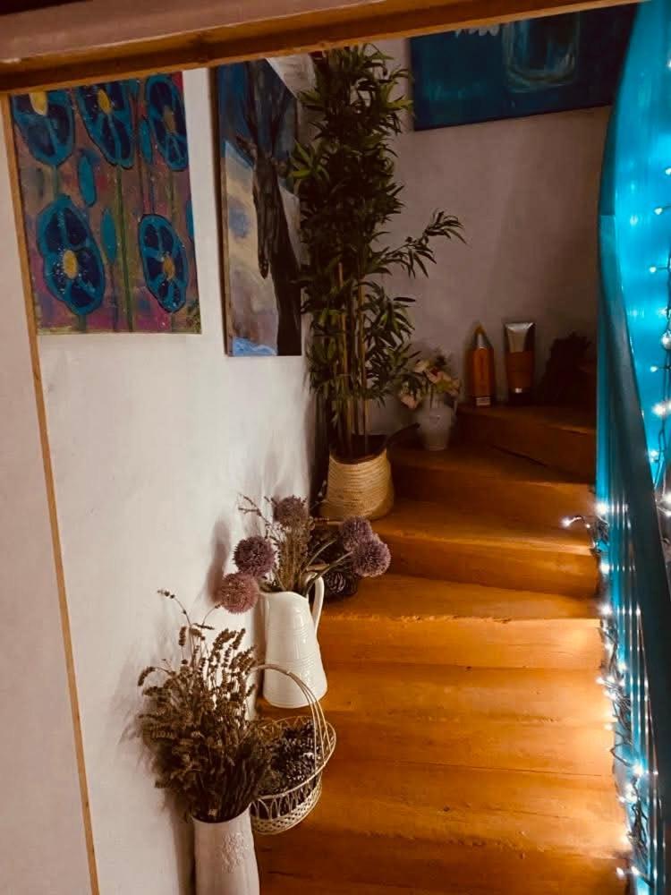 Hote Labyrinthe Sur La Place Chambres D, Hotes , Calme ,Netflix Мирпоа Екстериор снимка