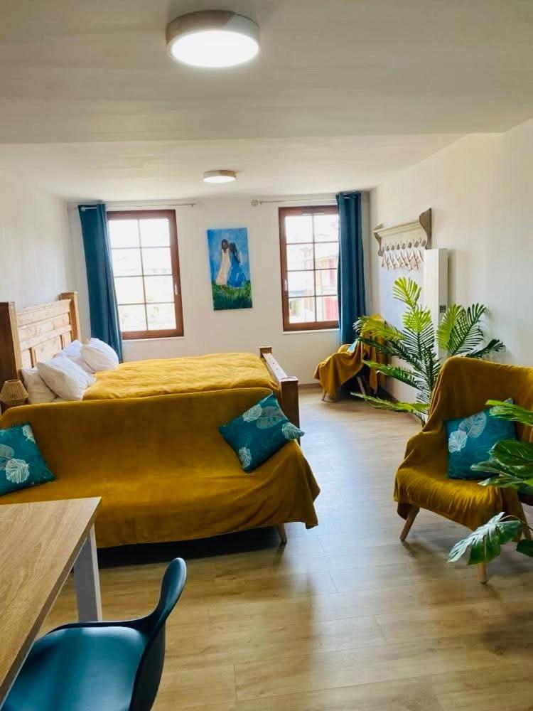Hote Labyrinthe Sur La Place Chambres D, Hotes , Calme ,Netflix Мирпоа Екстериор снимка